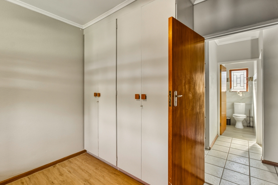 3 Bedroom Property for Sale in Die Wingerd Western Cape